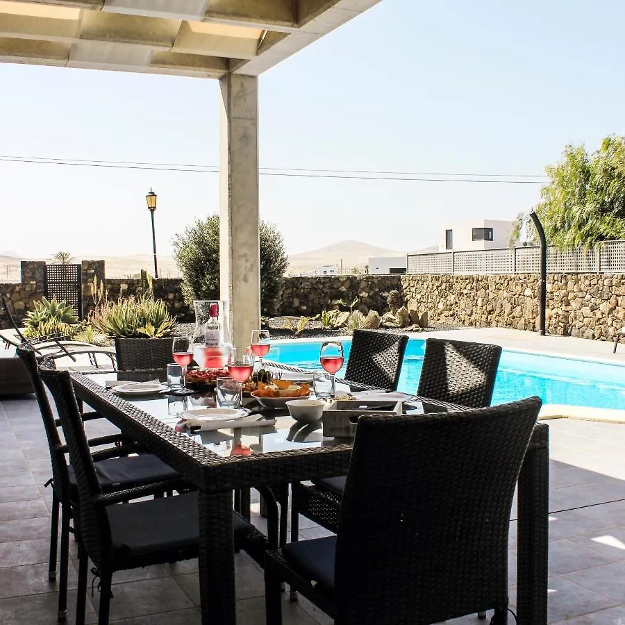 El Capitan Villa Lajares